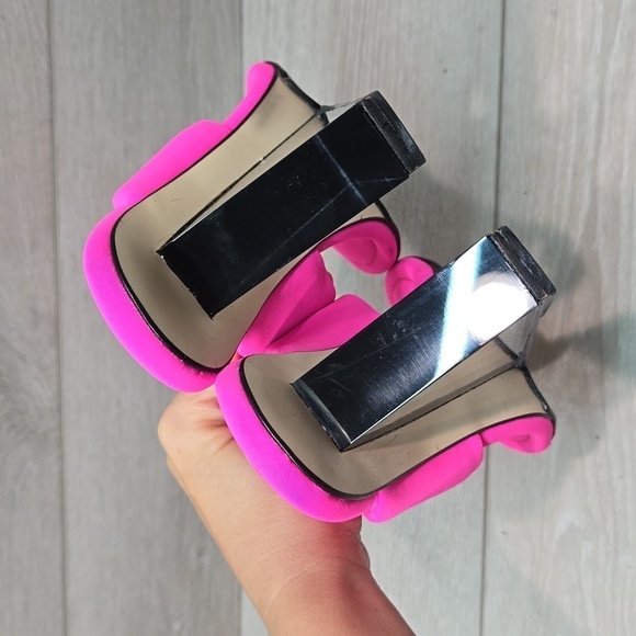 Good American Women "Like New" Thong Hot Pink Clear Wedge Sandals shoes sz 8 - Picture 6 of 10